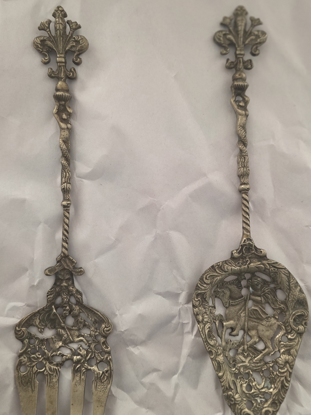 Ornate Pierced Serving Fork and Server Set - Brass Finish